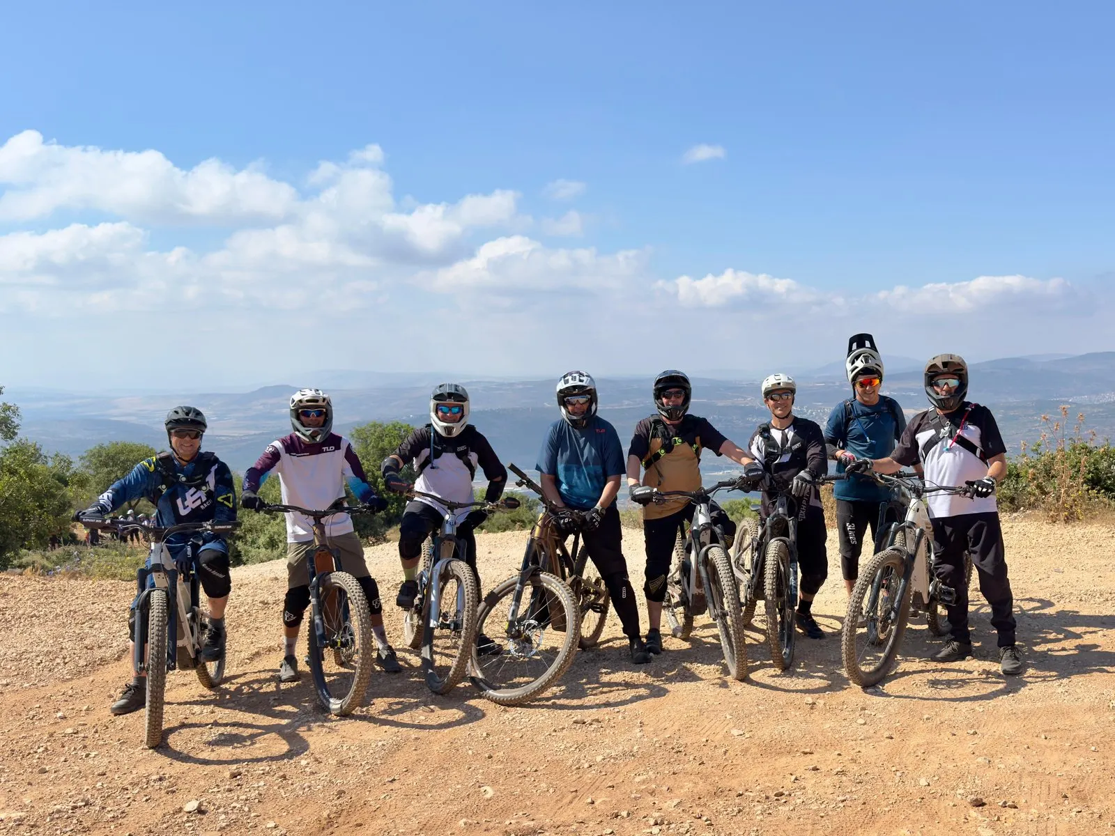 מפגש רכיבה של קהילת MONDRAKER ישראל