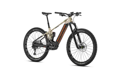CRAFTY CARBON R 2023