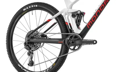 F-PODIUM CARBON DC R 2020, תמונה 5