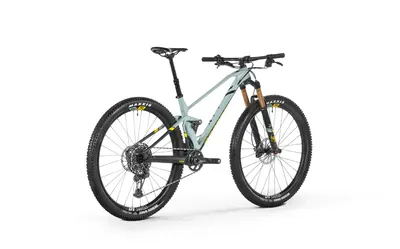 F-PODIUM CARBON DC R 2021, תמונה 3