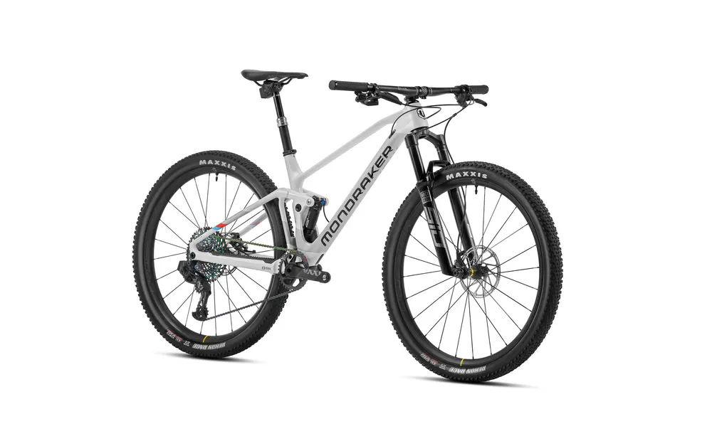 F-PODIUM CARBON DC RR 2023