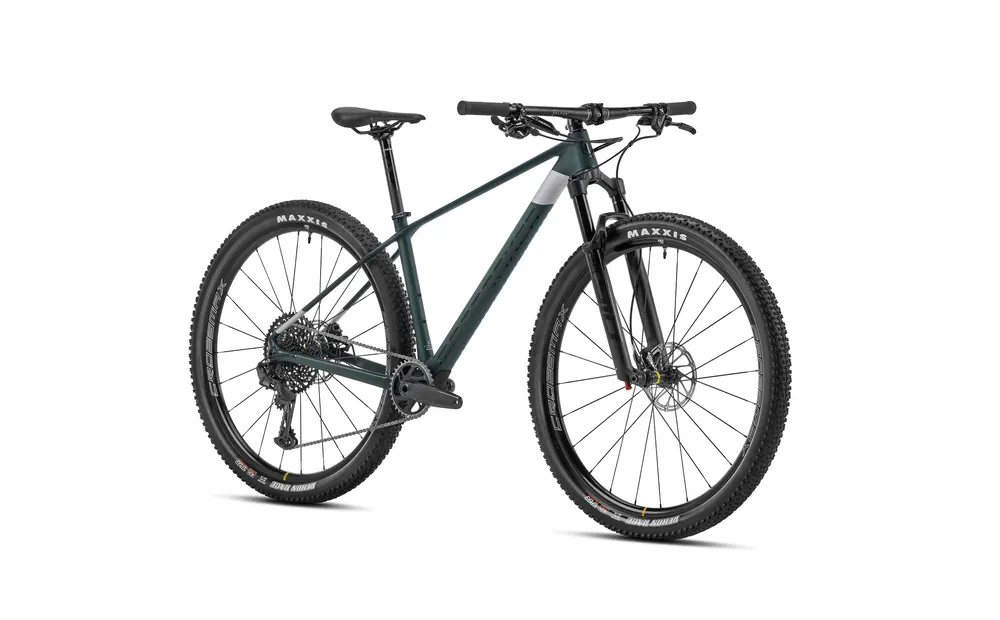 PODIUM CARBON 2023